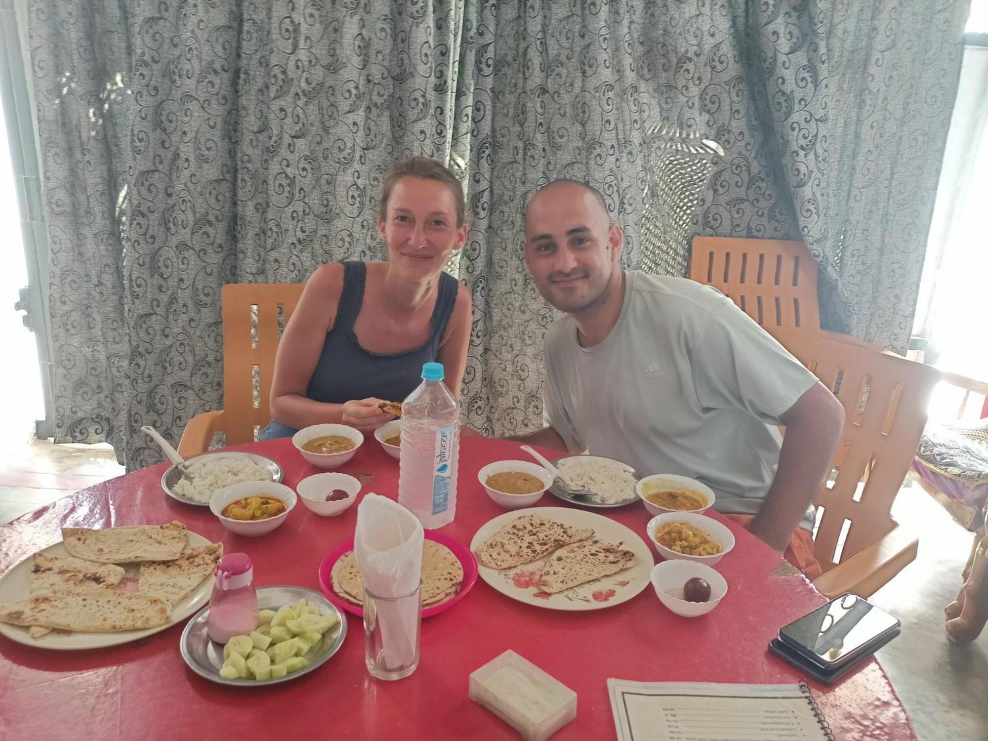 Khajuraho Dreams Homestay Bagian luar foto