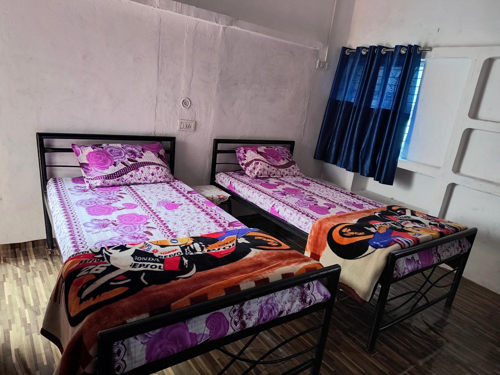 Khajuraho Dreams Homestay Bagian luar foto