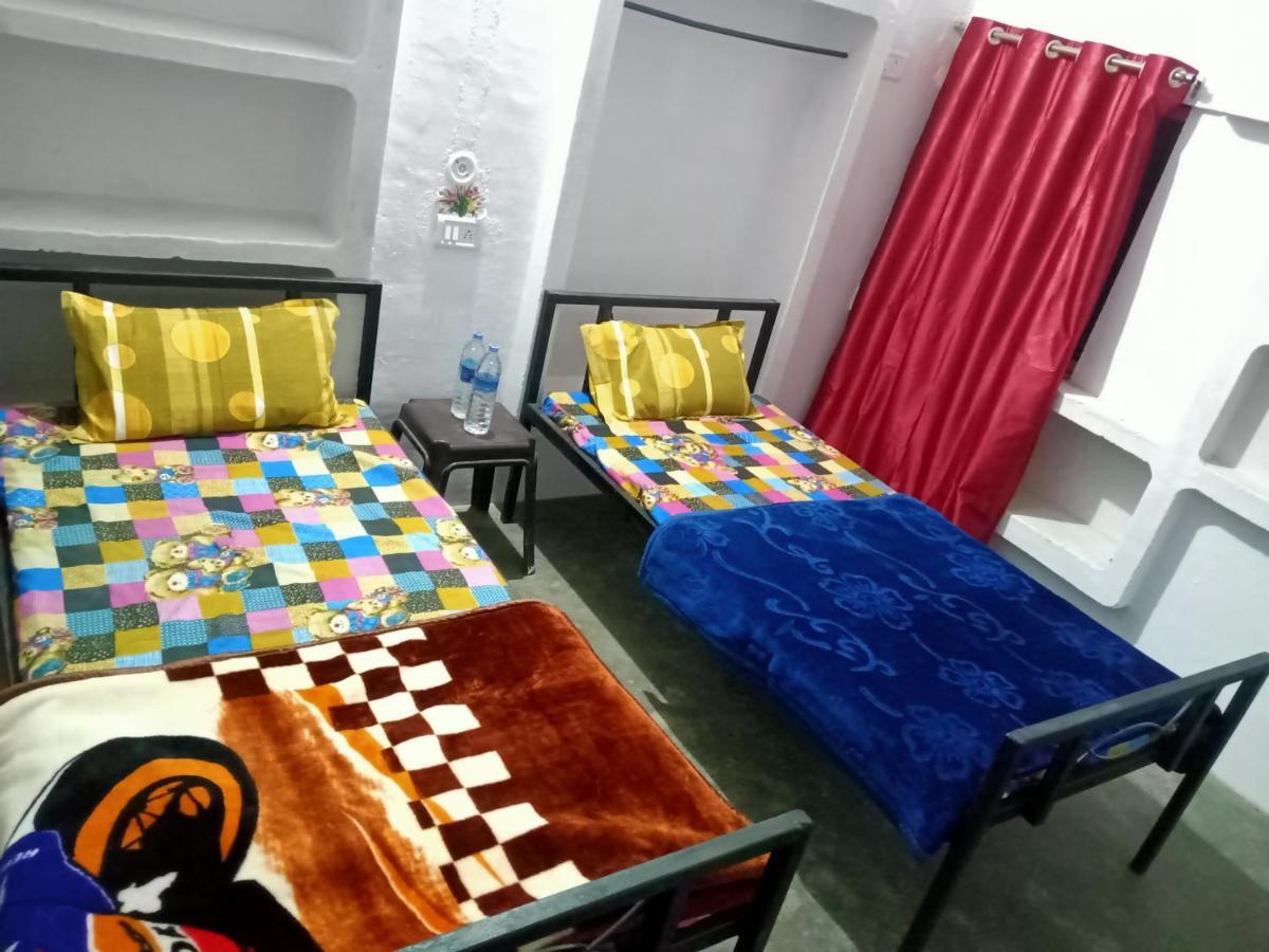 Khajuraho Dreams Homestay Bagian luar foto
