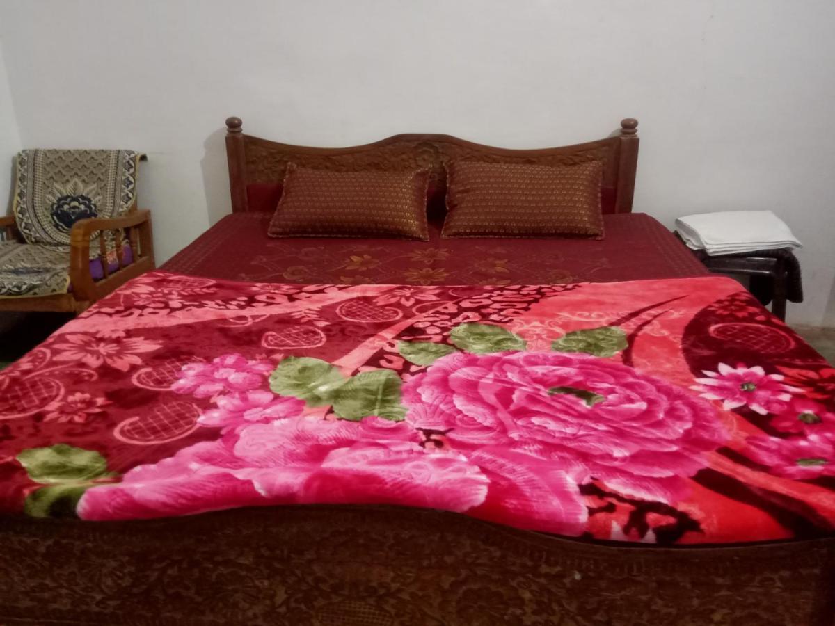 Khajuraho Dreams Homestay Bagian luar foto