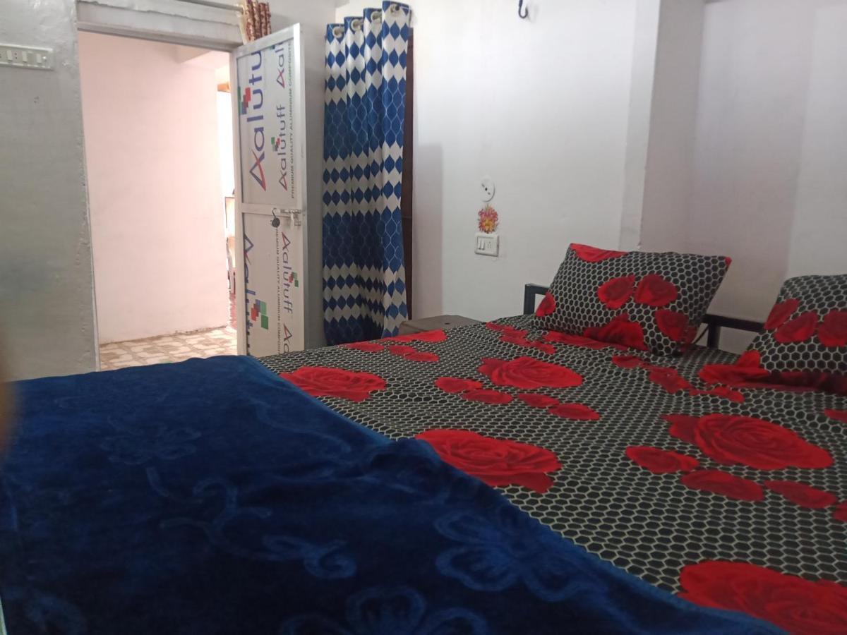 Khajuraho Dreams Homestay Bagian luar foto