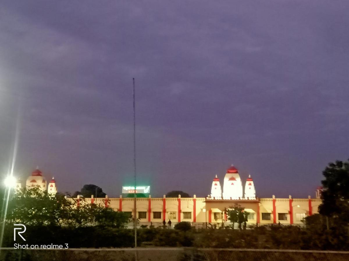 Khajuraho Dreams Homestay Bagian luar foto
